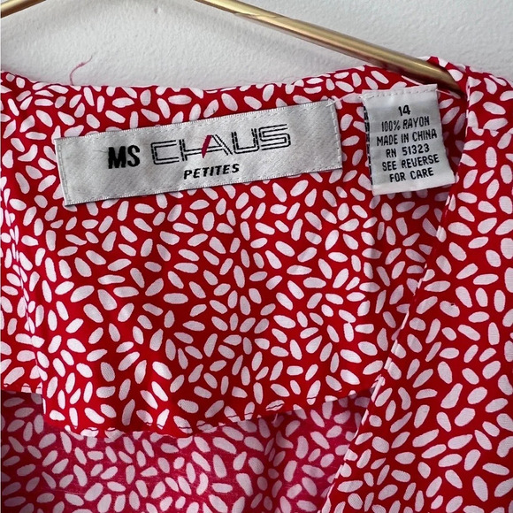 Vintage Ms. Chaus petites Red Dress with buttons - Picture 4 of 6
